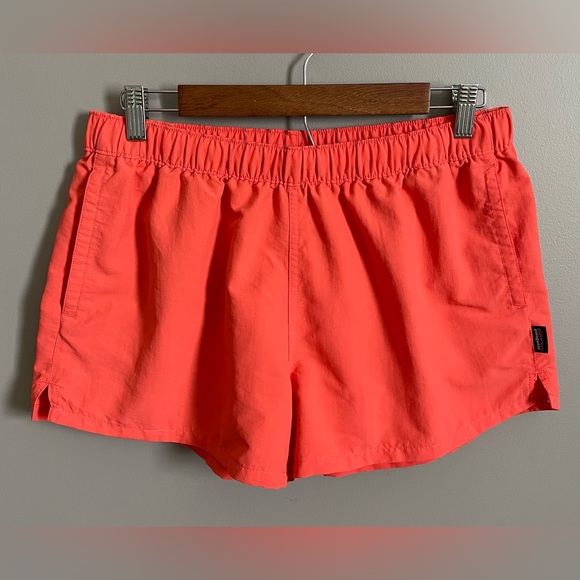 Patagonia Pants - Patagonia Barely Baggies Large